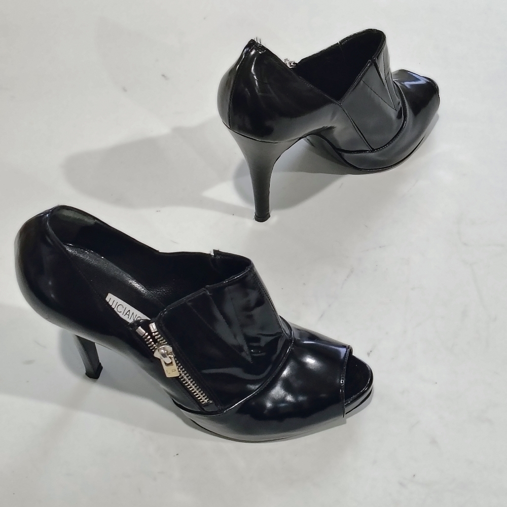 Luciano Padovan Women's Black Patent Peep-Toe Heels with Side Zipper Size 40